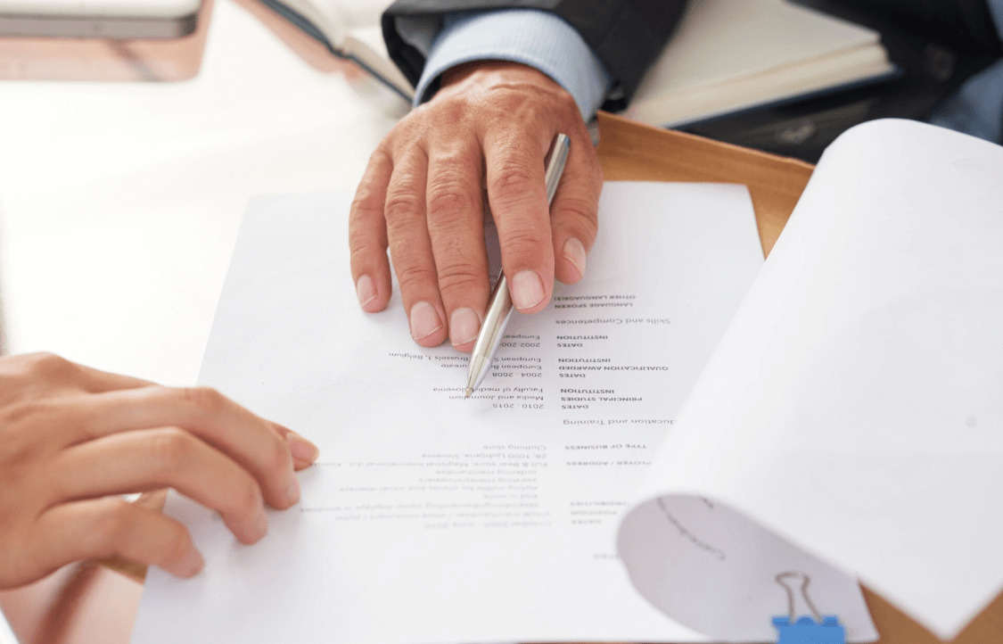 Consultoría Financiera: Perspectivas y Prácticas al Cierre de 2024