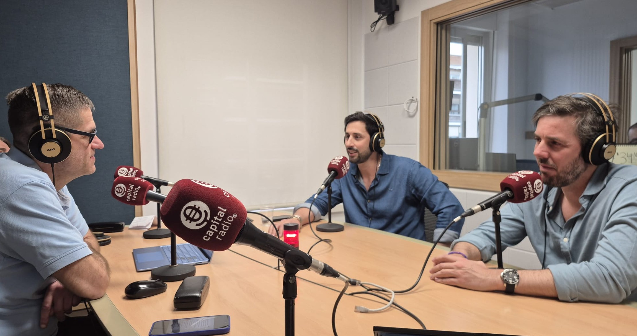 Entrevista en Capital Radio - Café con Riesgo a Suricata Events