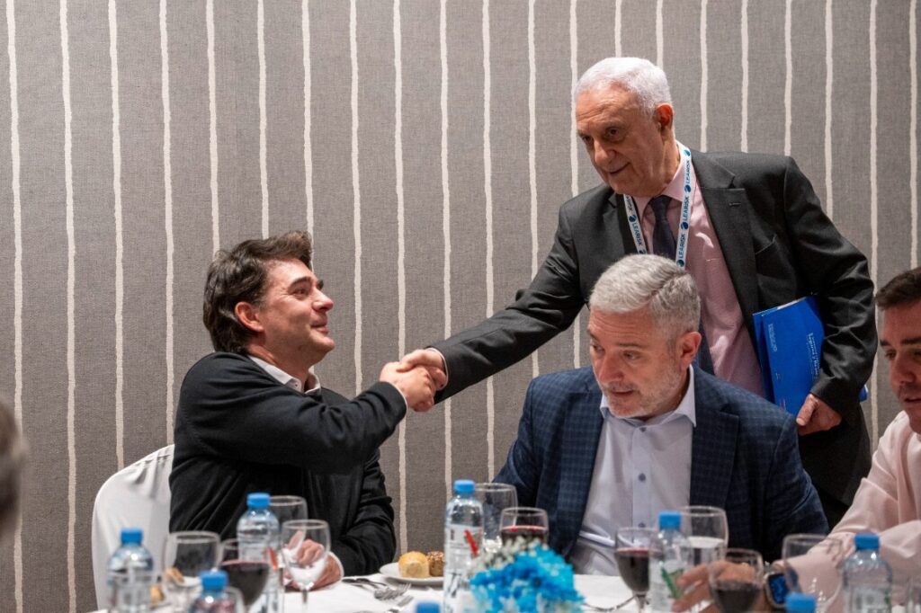 ACTIVE RE CONSOLIDA VÍNCULOS ESTRATÉGICOS CON EL MERCADO ASEGURADOR ARGENTINO