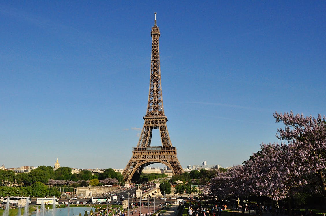 free photo of ciudad torre eiffel francia punto de referencia